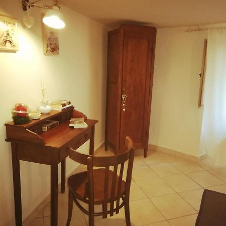 Apartamento Oneiro Bed And Relax Benevento Exterior foto